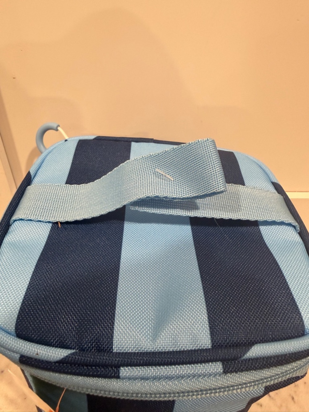 Sun Squad 2026 cooler bag, new. - Picture 2 of 7